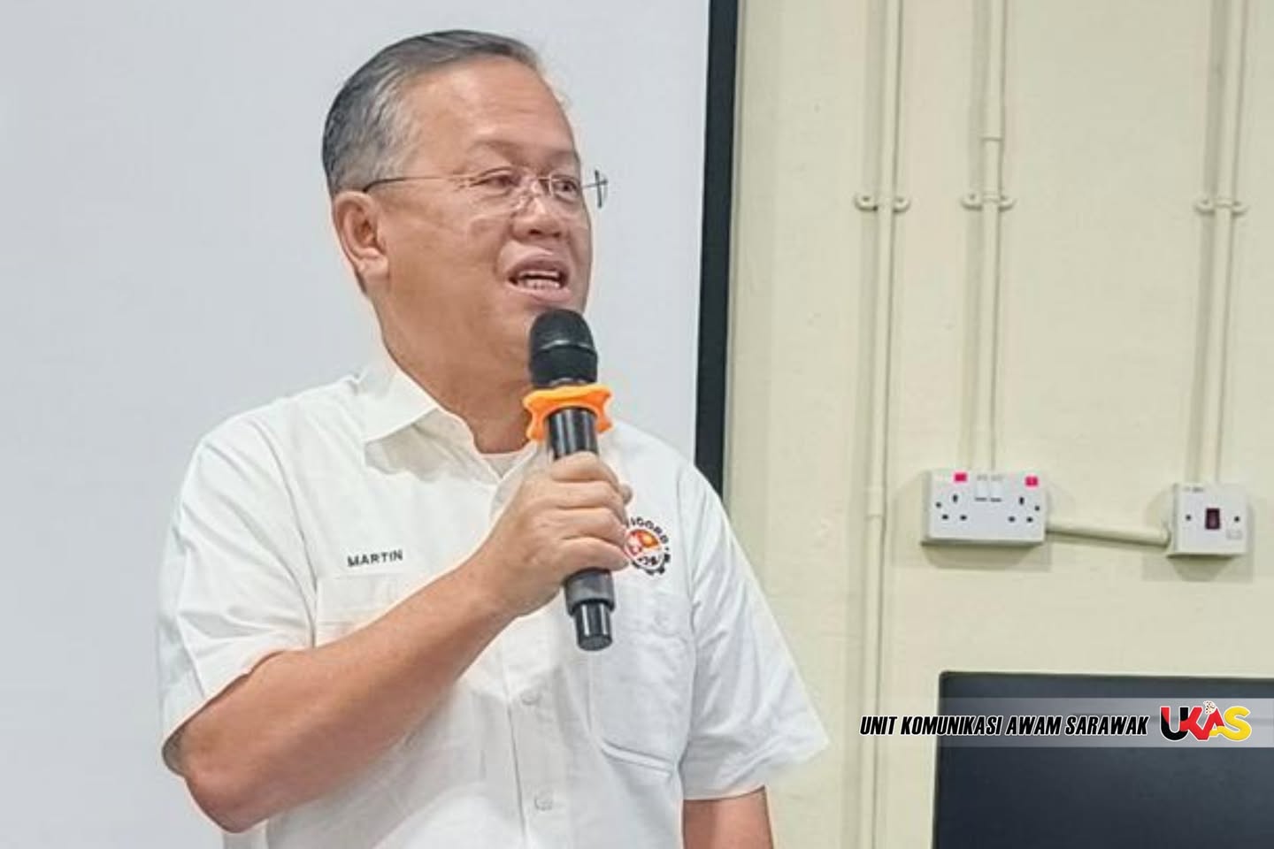 Bantuan Awal Persekolahan Ringankan Beban Pelajar DUN Kedup