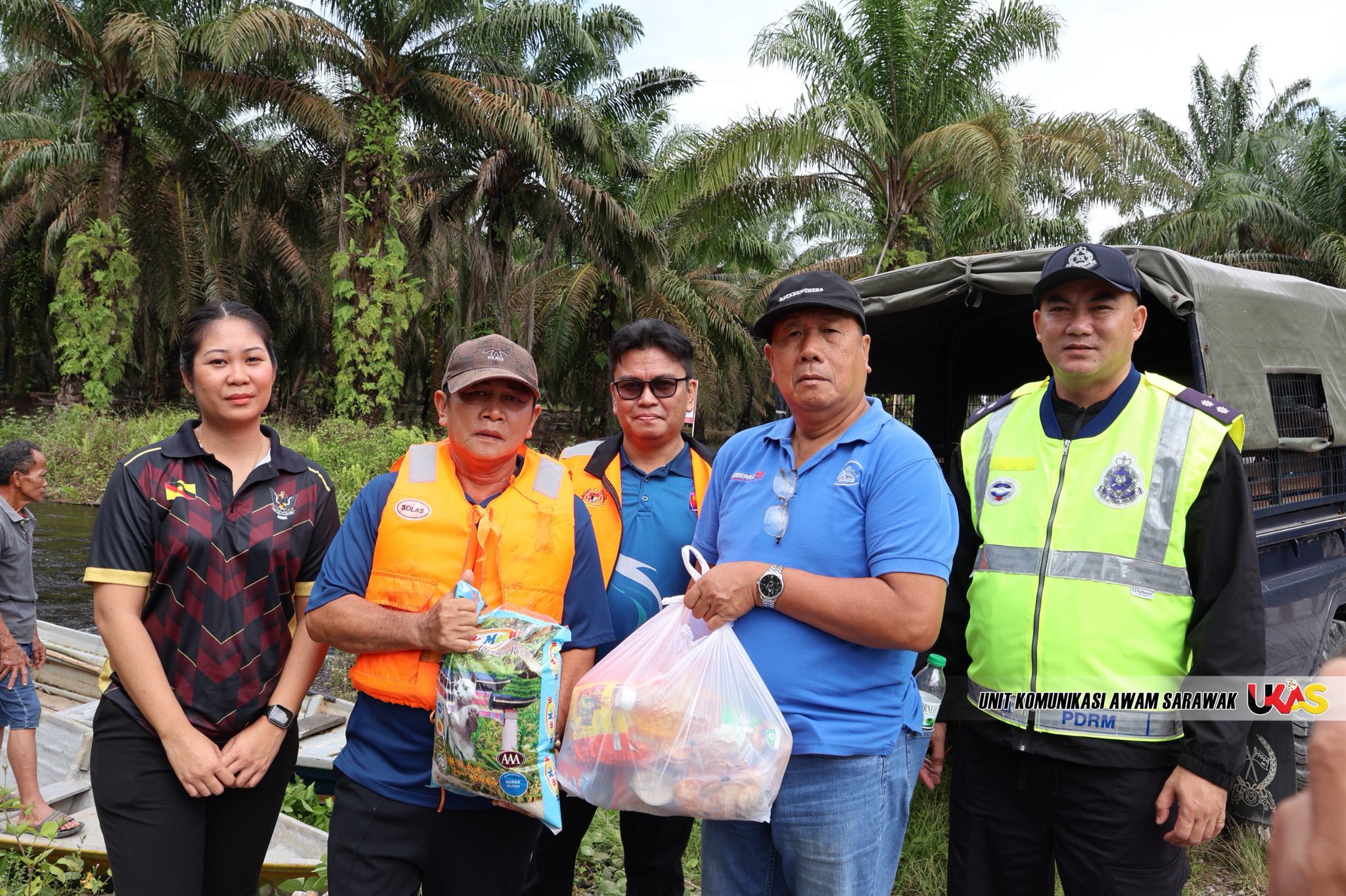 JPBBS Hantar Bantuan Makanan dan Perubatan ke Kampung Merakai, Kampung Senyabah